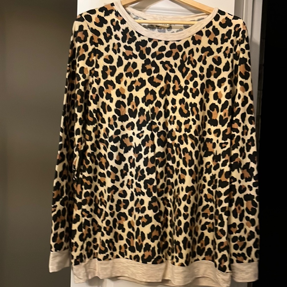 NWT Leopard Print Long Sleeve Top